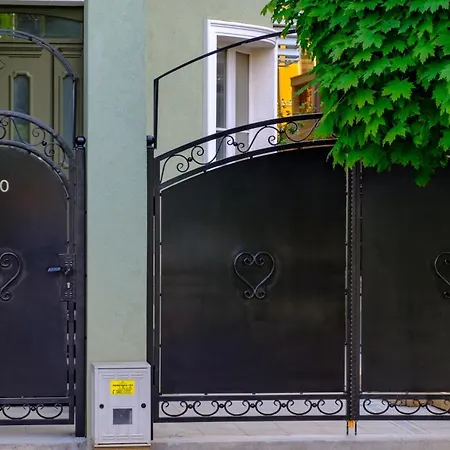 Apartmán The Olive House - Center - Free Parking Burgas City
